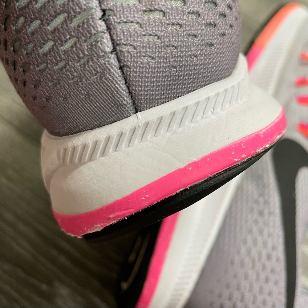 Nike Air Zoom Pegasus 33 Womens Size 10 Gray Pink Running Shoes Sneakers - Picture 8 of 13